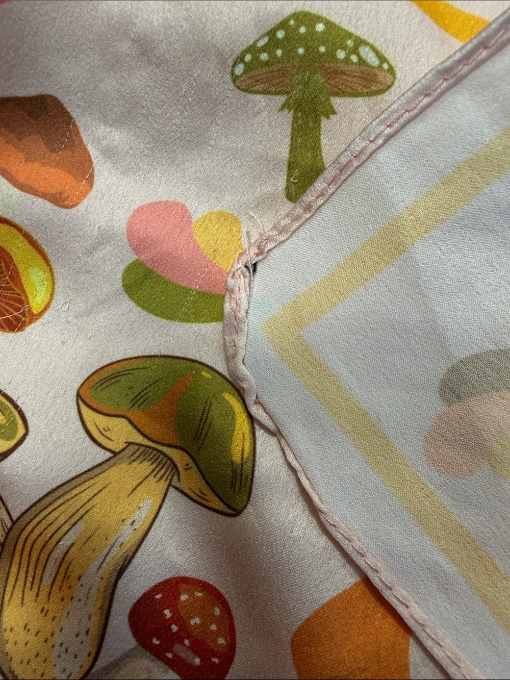 Urban Outfitters Trippy Mushroom Print Headscarf 18”square - Picture 3 of 5